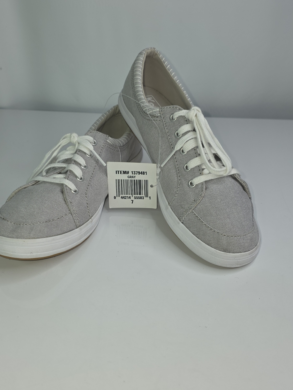 keds women's lace up sneakers light gray size 7. New.